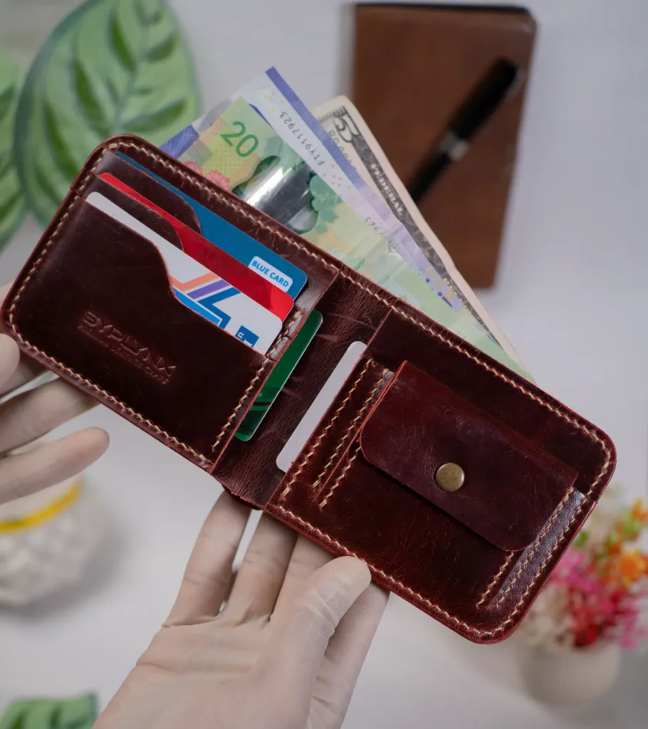 Website Pic-55 Pro Classic-Inside View-with Coin Pocket (Bordo) (1600 x 1800 px).webp